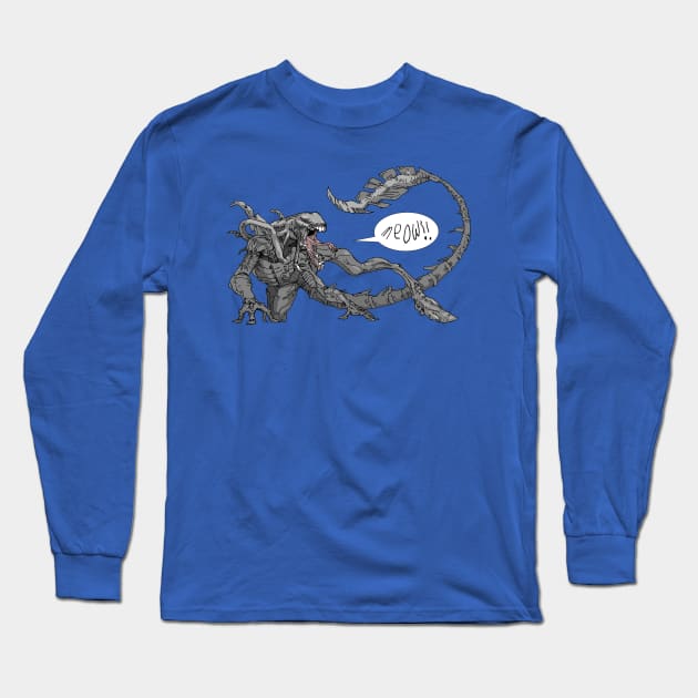 Angry alien cat Long Sleeve T-Shirt by thegunnarman